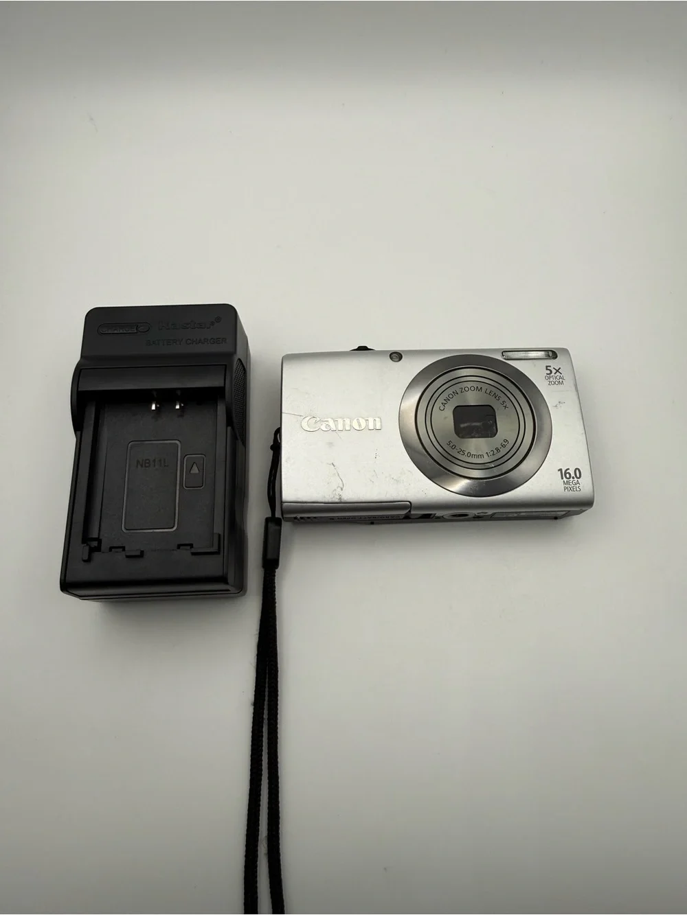 Canon PowerShot Silver Compact Digital Camera + Charger and 8GB SD Card 5X Zoom